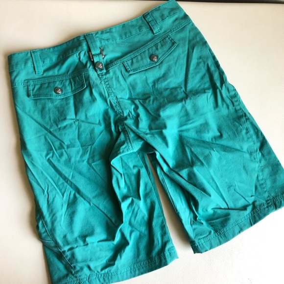 Athleta Dipper Bermuda teal Hiking Shorts - Picture 4 of 6